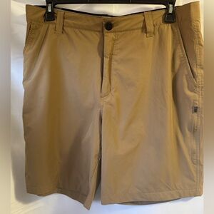 Orvis Men's Tan Flat Front Khaki Golf Shorts
